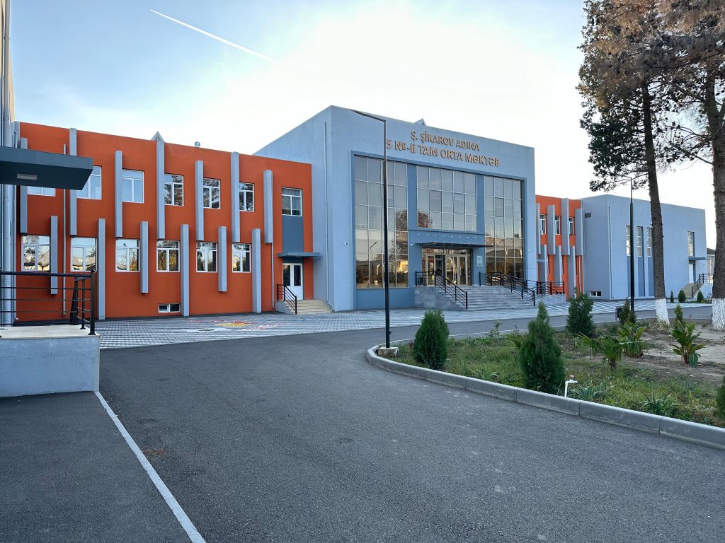 TƏRTƏR ŞƏHƏR Ş.ŞİKAROV ADINA 5 NÖMRƏLİ TAM ORTA MƏKTƏBİN TİKİNTİSİ